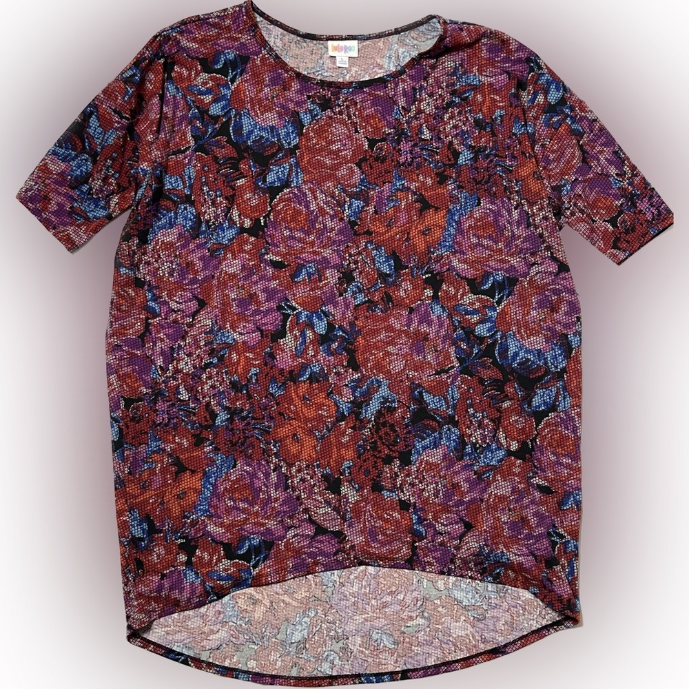 NWT LuLaRoe Irma tunic style shirt. Size Large oversized